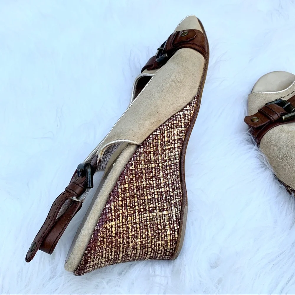 Taryn Rose Wedge Beige Gold Buckle Sandals